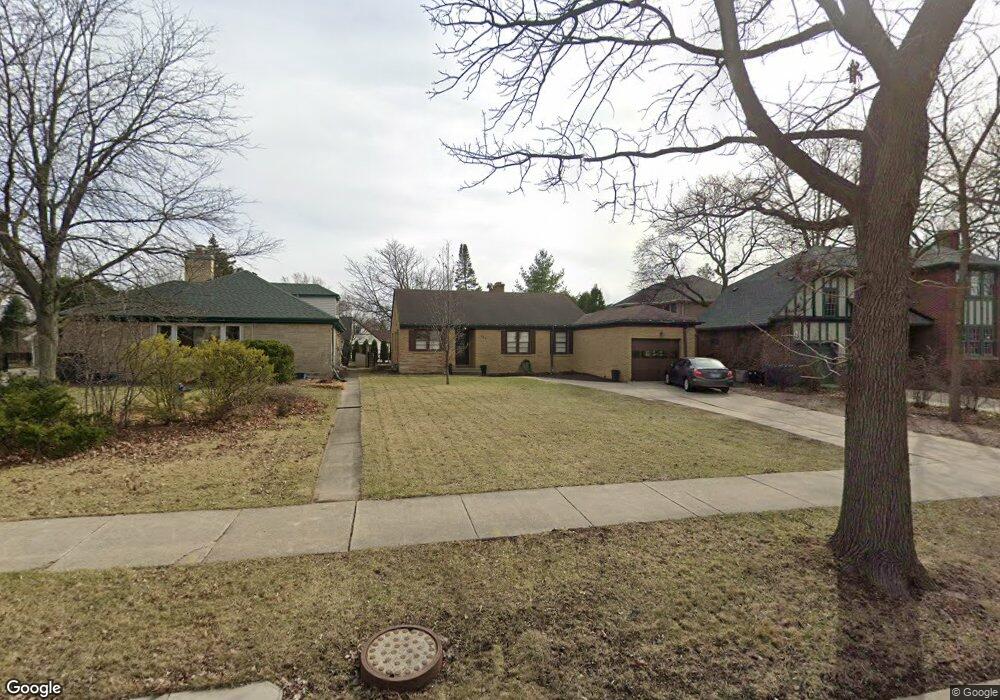 172 E Saint Charles Rd, Elmhurst, IL 60126 - photo 1