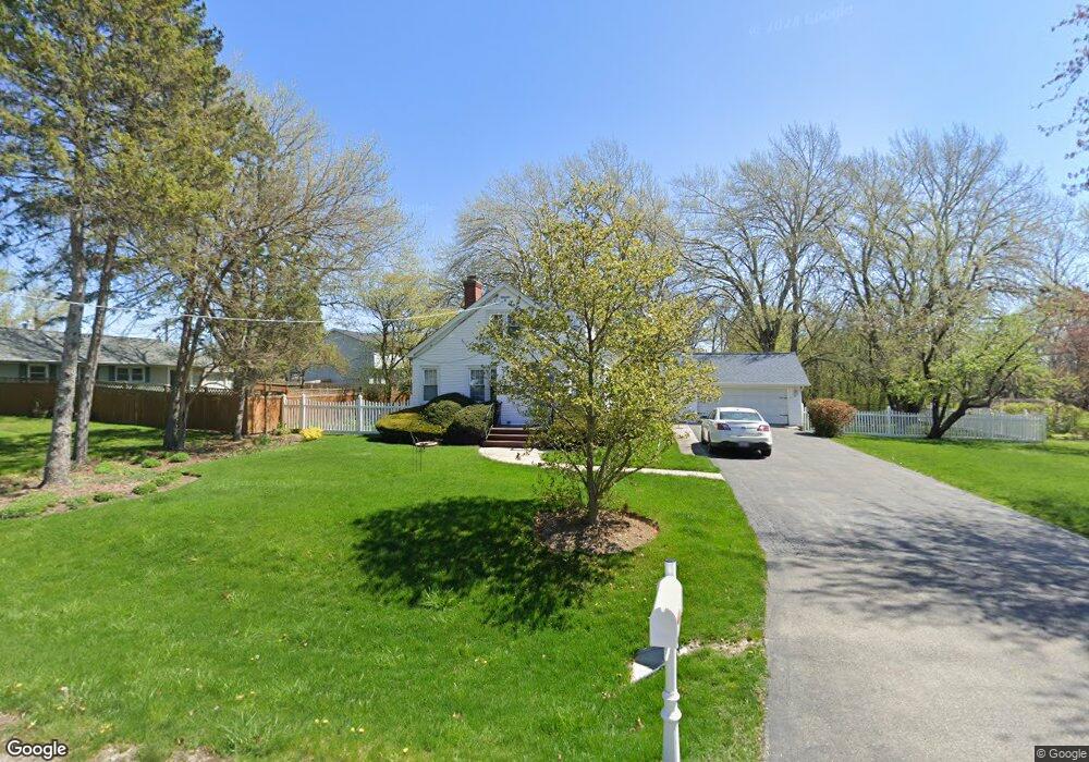 1069 Magnolia Ave, Gurnee, IL 60031 - photo 1