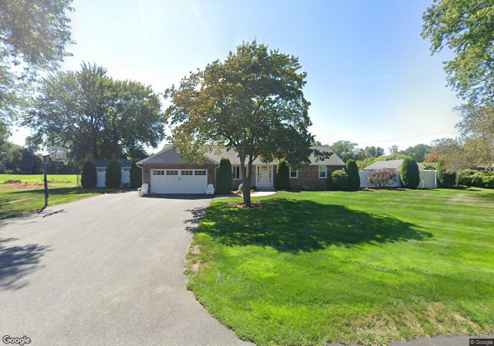 27 Newton Ln, Hadley, MA 01035 - photo 1