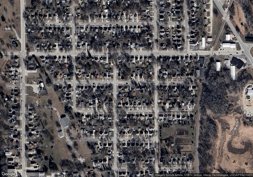 802 802 9th-Avenue-se, Austin, MN 55912 - photo 1