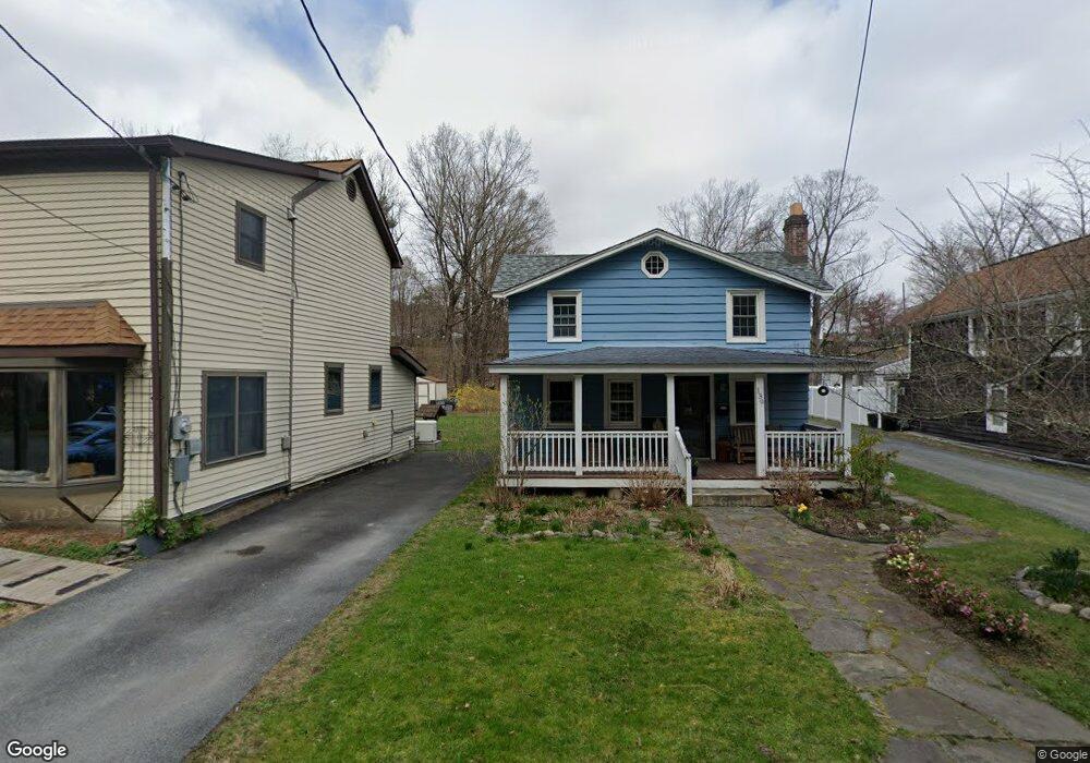 141 Sawkill Ave, Milford, PA 18337 - photo 1
