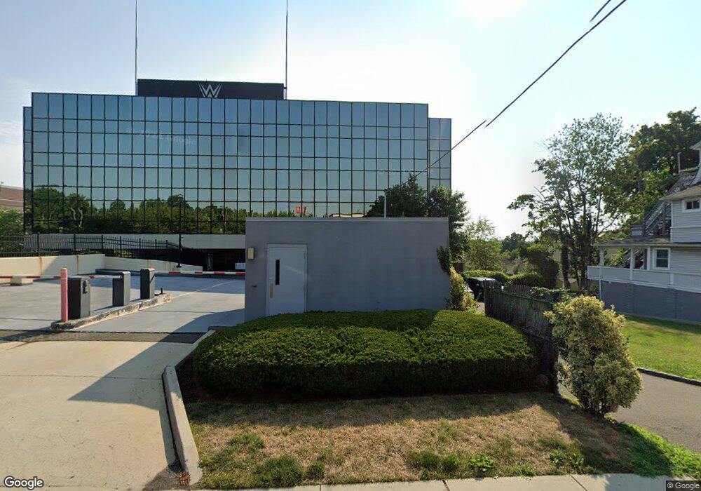 24 Home Ct unit 2, Stamford, CT 06902 - photo 1