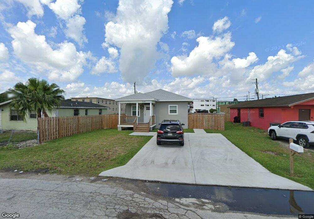 520 SW 4th St, Belle Glade, FL 33430 - photo 1