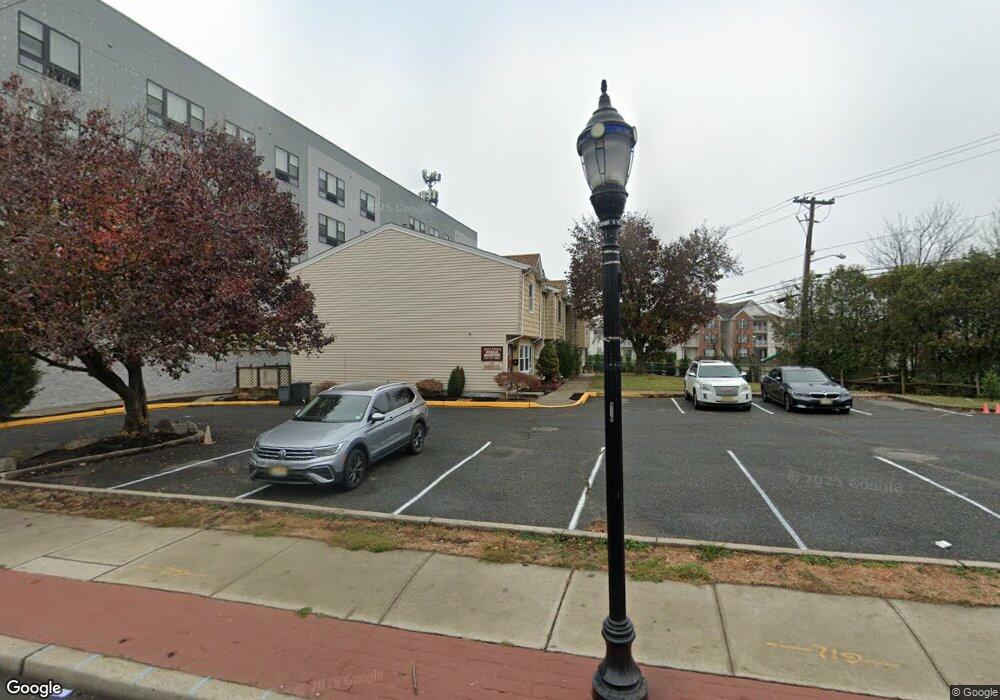 172 Roosevelt Ave, Carteret, NJ 07008 - photo 1