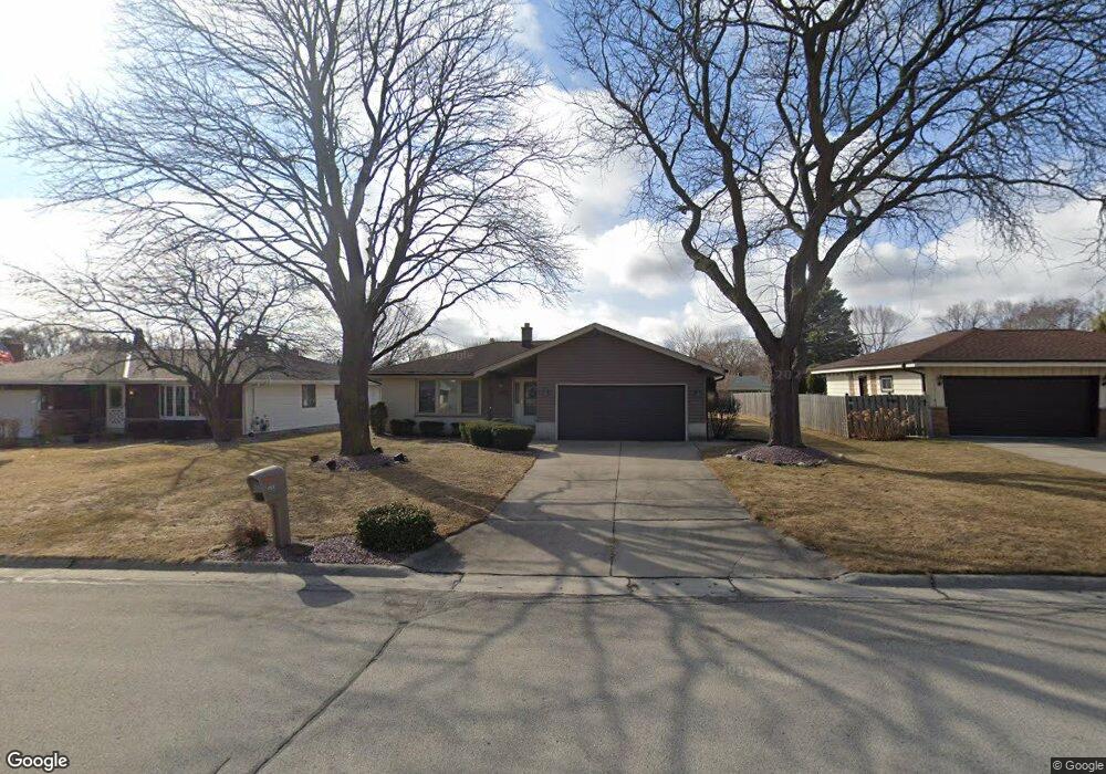 1723 Manistique Ave, South Milwaukee, WI 53172 - photo 1