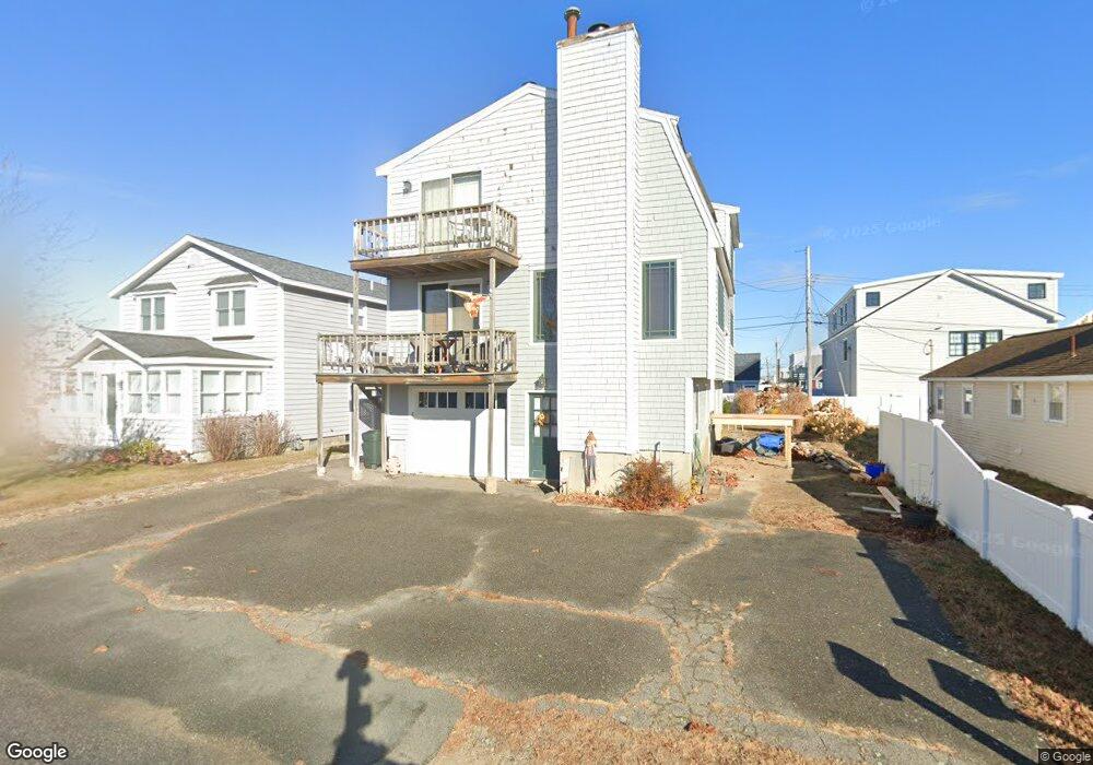 157 Franklin St, Seabrook, NH 03874 - photo 1