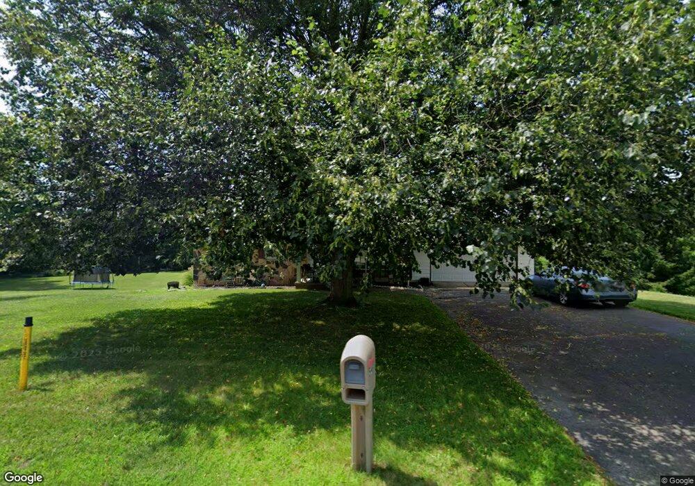 543 S Main Rd, Mountain Top, PA 18707 - photo 1