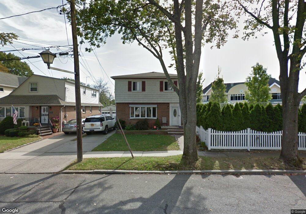 502 7th Ave, New Hyde Park, NY 11040 - photo 1