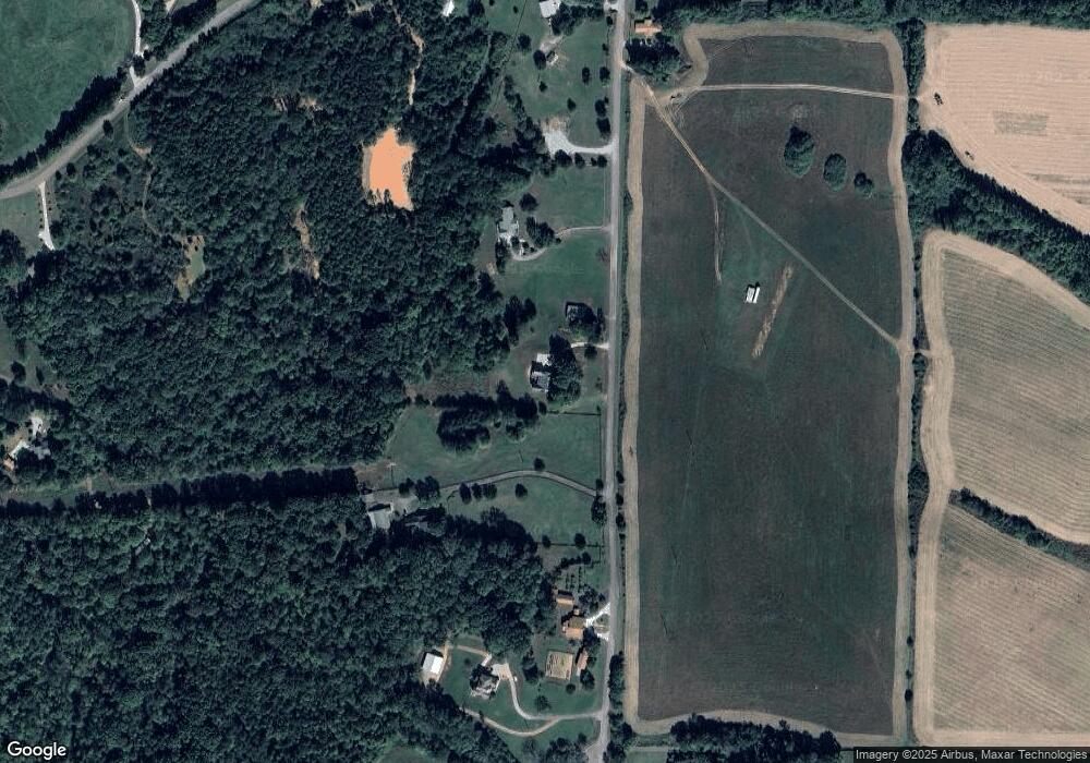 5770 Fields Rd, Gainesville, GA 30506 - photo 1