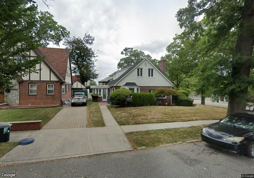 8416 188th St, Hollis, NY 11423 - photo 1