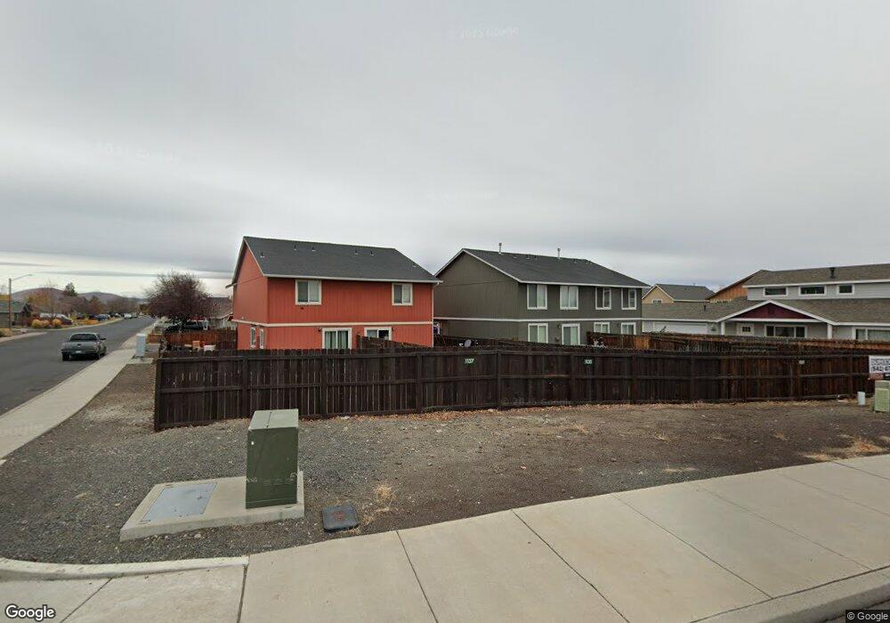 1135 SW 27th St, Redmond, OR 97756 - photo 1