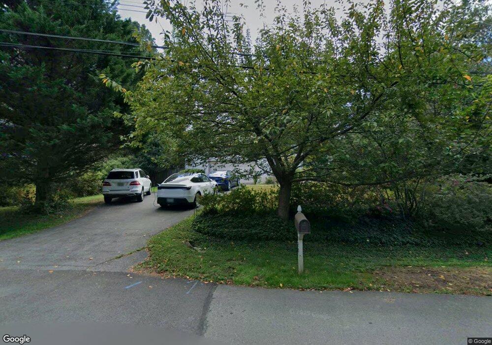 7920 Cindy Ln, Bethesda, MD 20817 - photo 1