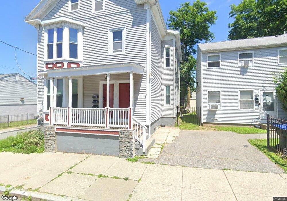 92 Pleasant St unit 2, Providence, RI 02906 - photo 1