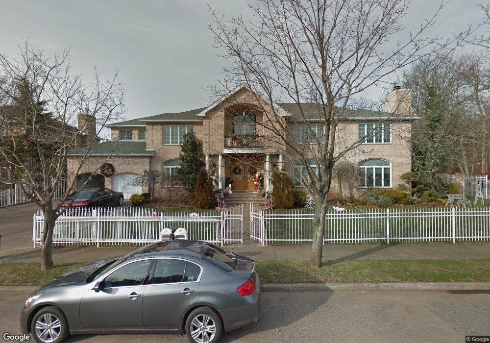 9 Zephyr Ave, Staten Island, NY 10312 - photo 1