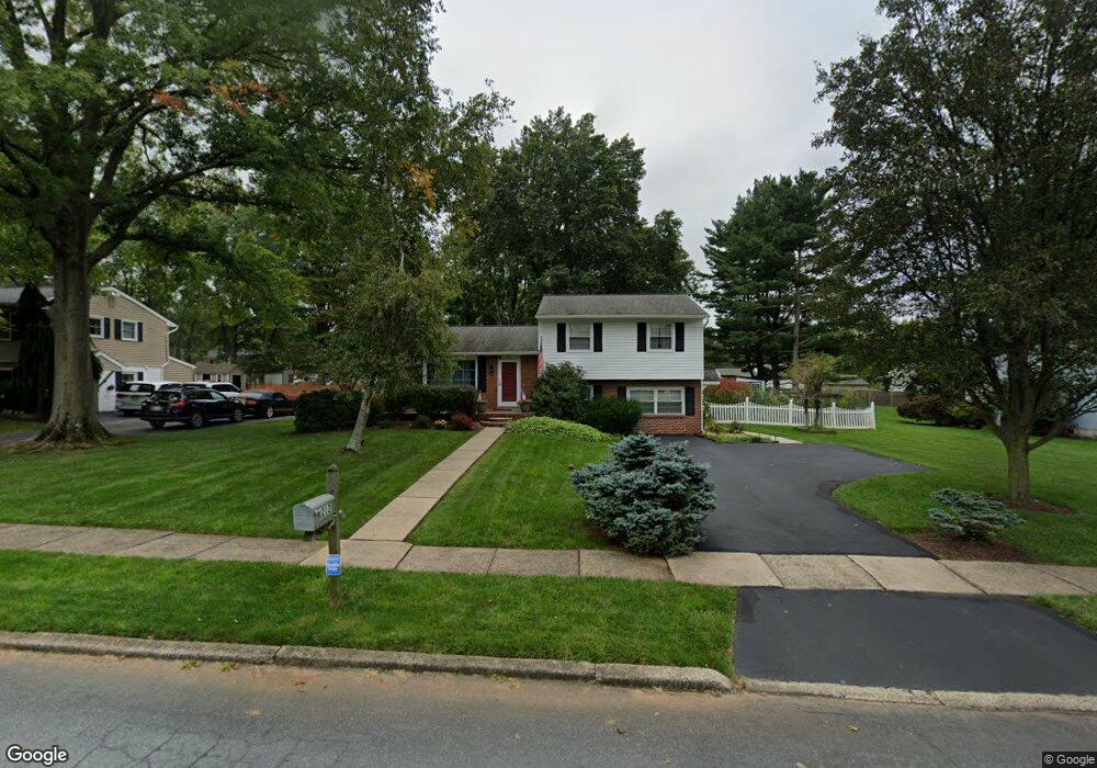 212 Grannery Ln, North Wales, PA 19454 - photo 1