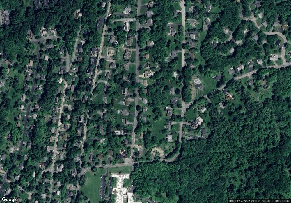 10 Mccarthy Dr, Ossining, NY 10562 - photo 1