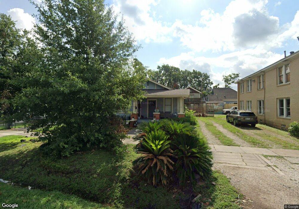 804 Columbia St unit B, Houston, TX 77007 - photo 1