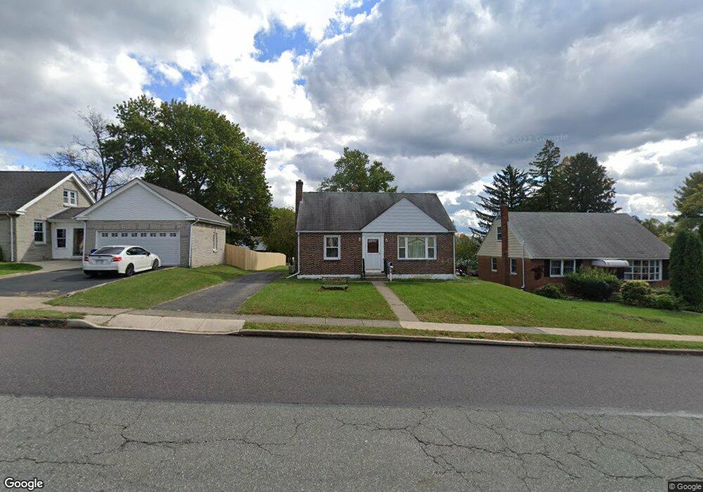 874 N Hanover St, Pottstown, PA 19464 - photo 1