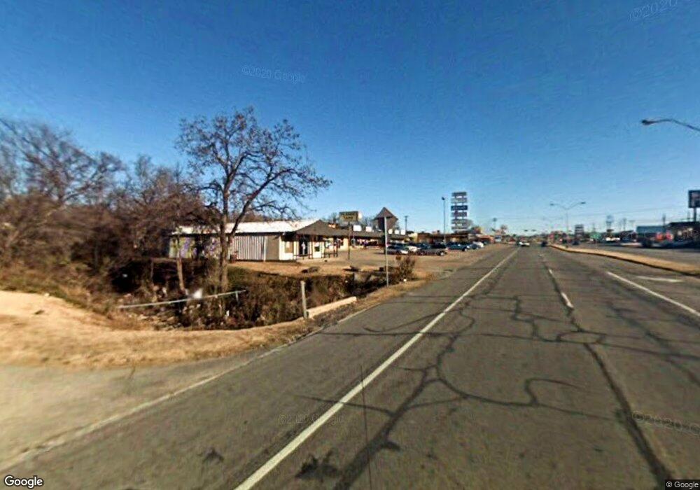 1608 Texoma Pkwy, Sherman, TX 75090 - photo 1