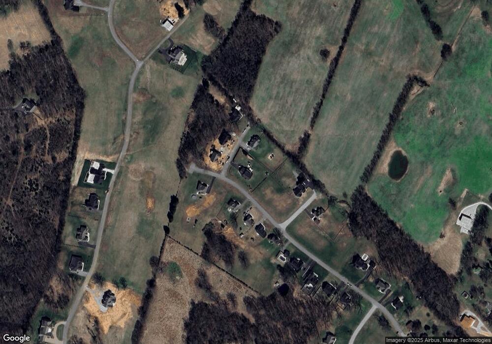 284 Crabtree Ln, Bowling Green, KY 42103 - photo 1