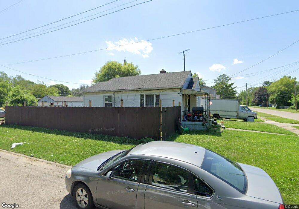 801 Vermilya Ave, Flint, MI 48507 - photo 1