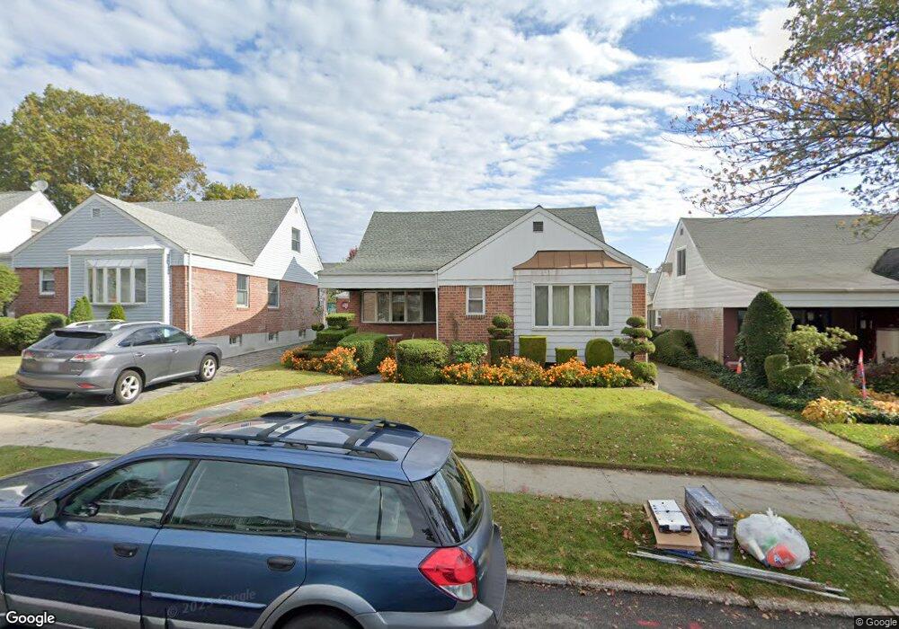 4829 190th St, Fresh Meadows, NY 11365 - photo 1