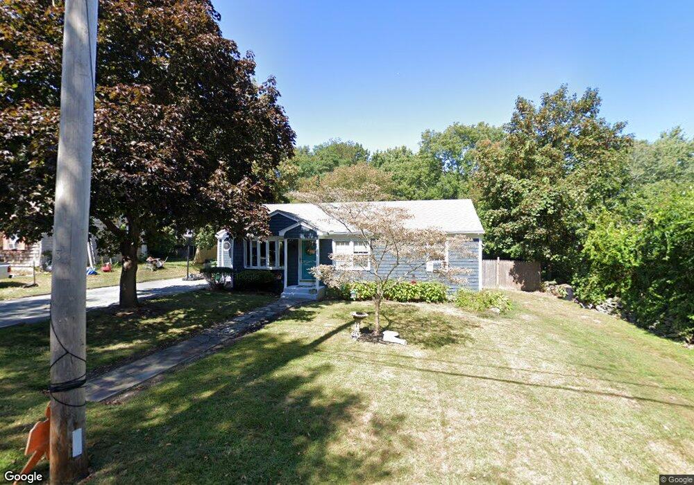 22 Laurel Ln, Warren, RI 02885 - photo 1
