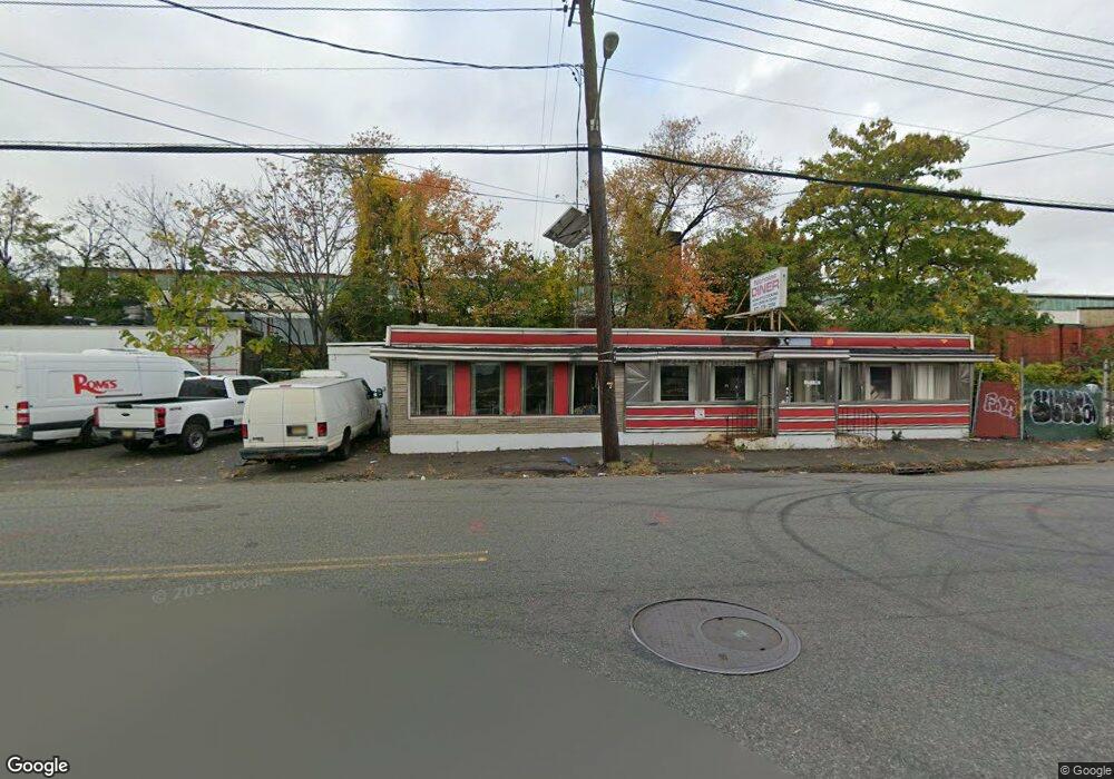 86-94 E Railway Ave, Paterson, NJ 07503 - photo 1