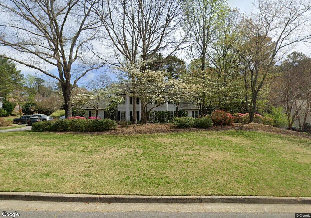 2945 Roxburgh Dr, Roswell, GA 30076 - photo 1