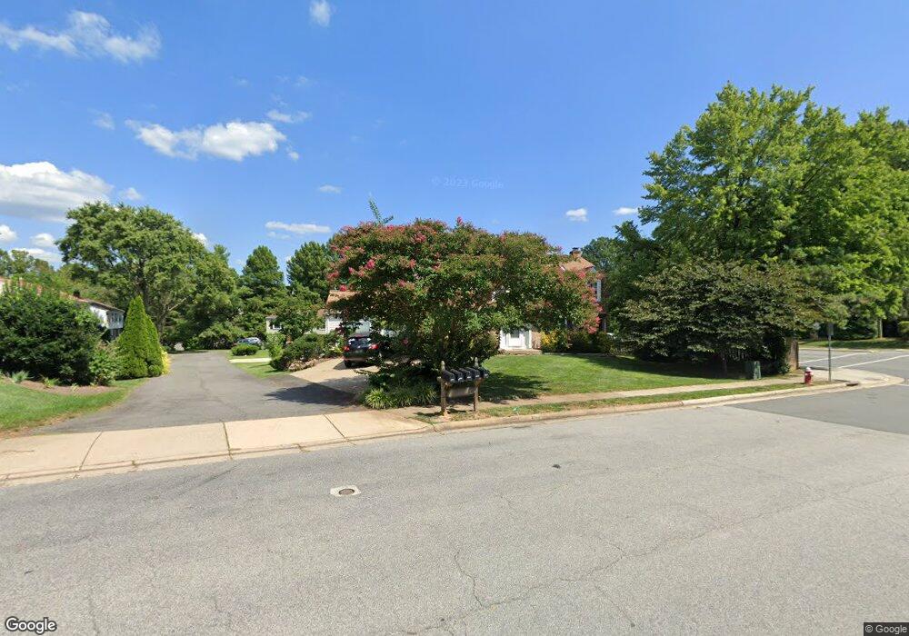 6227 Wilmington Dr, Burke, VA 22015 - photo 1