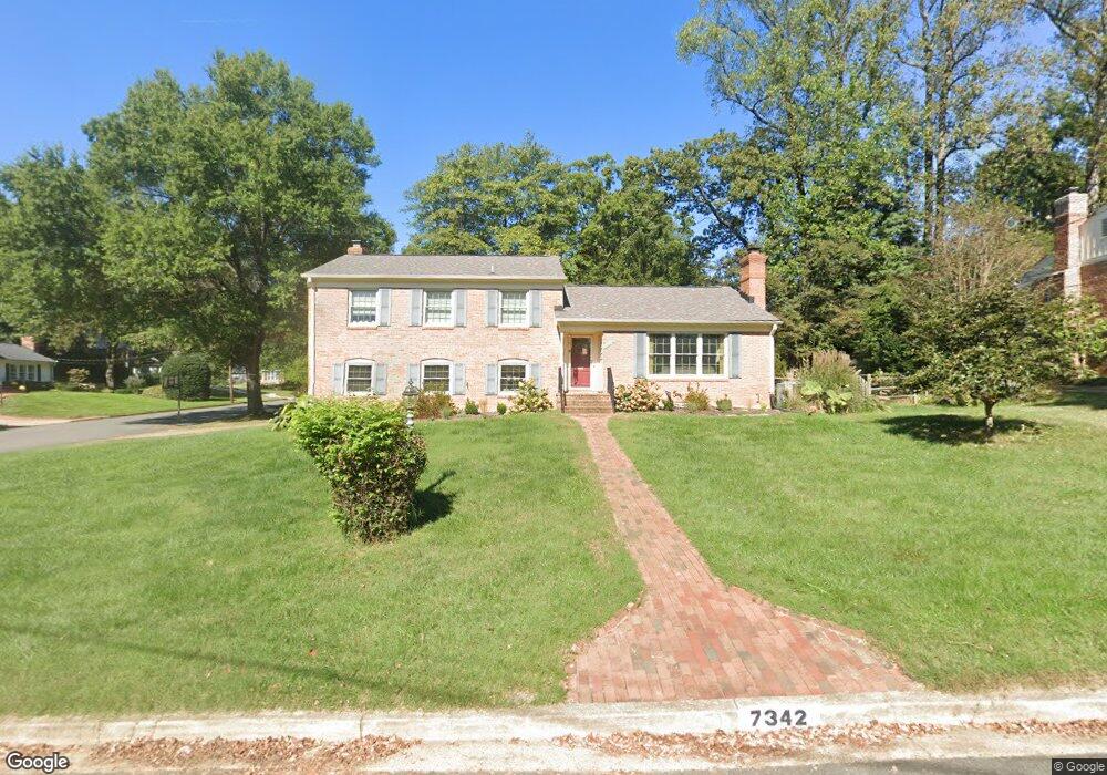 7342 Pinecastle Rd, Falls Church, VA 22043 - photo 1