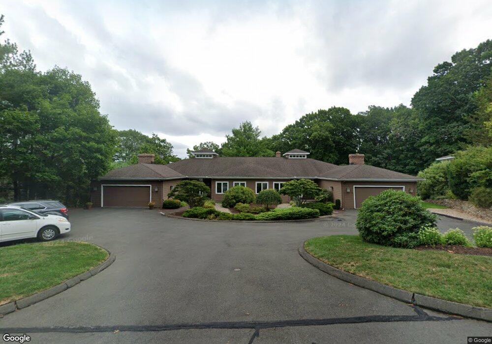 7 Schuyler Ln, Bloomfield, CT 06002 - photo 1