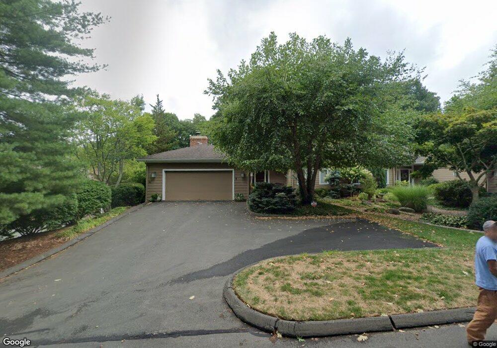 9 Schuyler Ln, Bloomfield, CT 06002 - photo 1