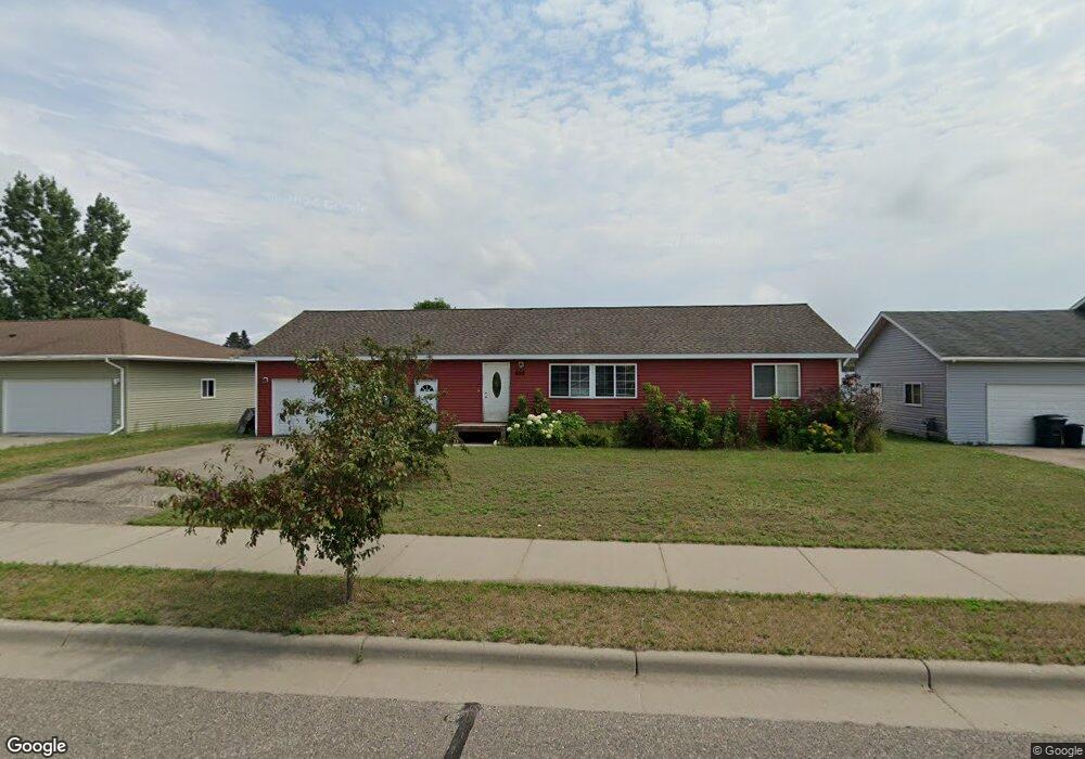 902 Pleasant Ave S, Park Rapids, MN 56470 - photo 1