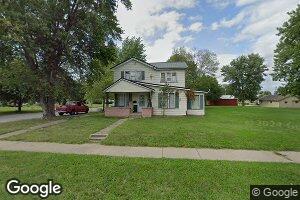 712 White St, Canton, MO 63435