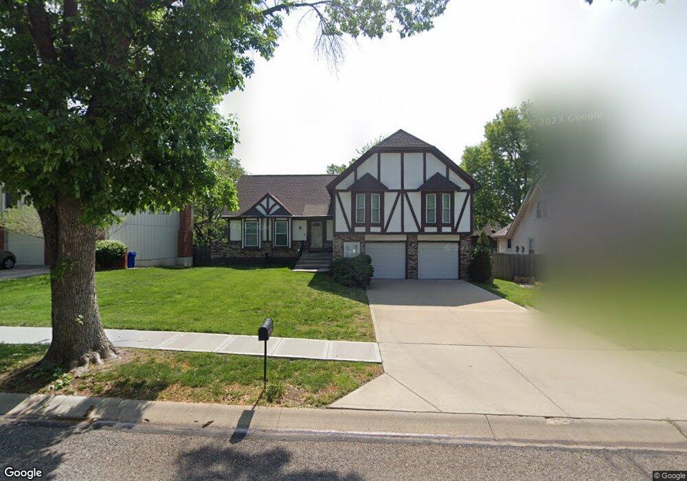 10245 Haskins St, Lenexa, KS 66215 - photo 1