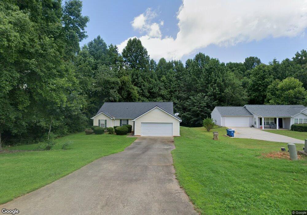 944 Nell Cir unit 32, Winder, GA 30680 - photo 1