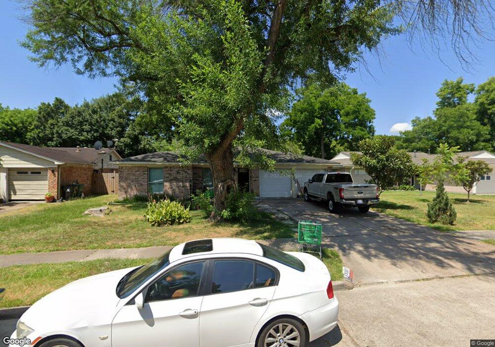 9207 Glen Shadow Dr, Houston, TX 77088 - photo 1