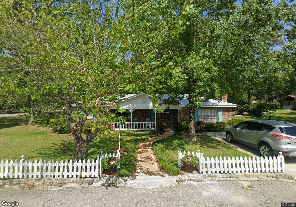 410 W 10th St, Carrabelle, FL 32322 - photo 1