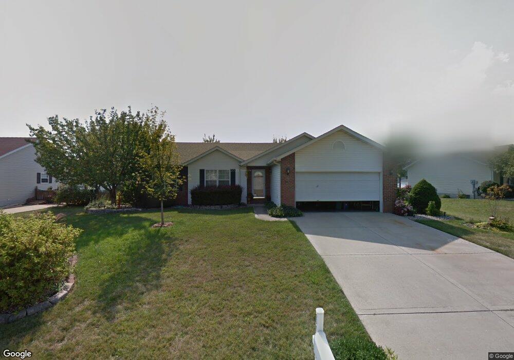 808 Woodland Dr, Maryville, IL 62062 - photo 1