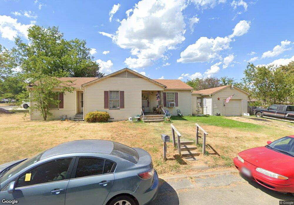 217 W Dupree St, Sherman, TX 75092 - photo 1
