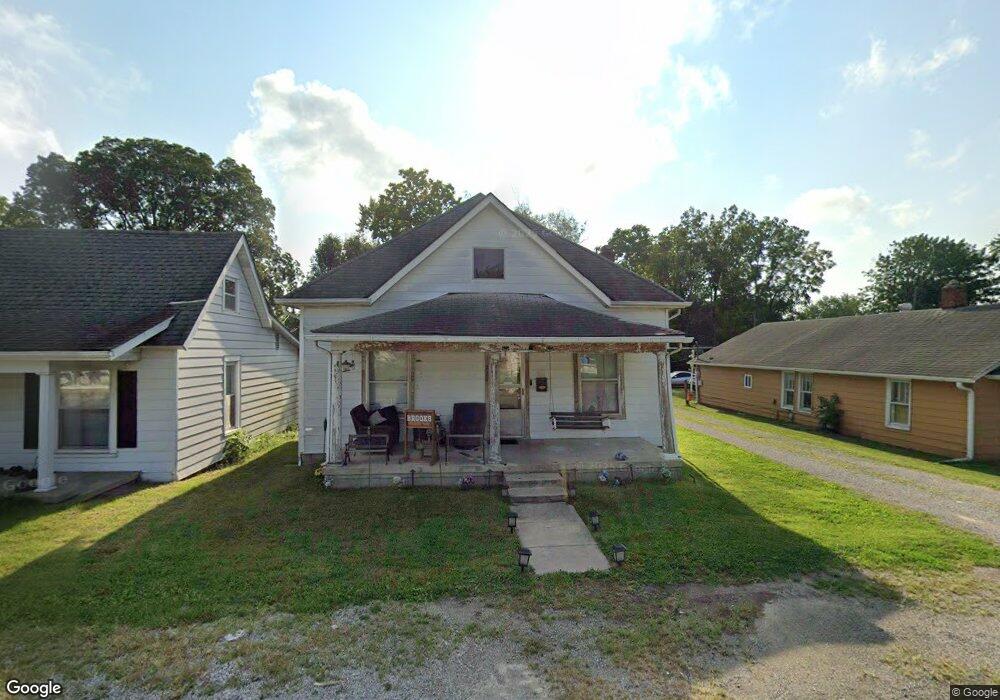 221 N Gladstone Ave, Columbus, IN 47201 - photo 1