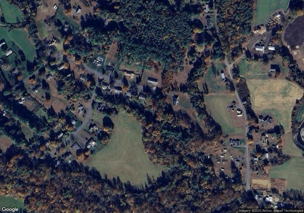 52 Mary Potter Ln, Greenfield, MA 01301 - photo 1