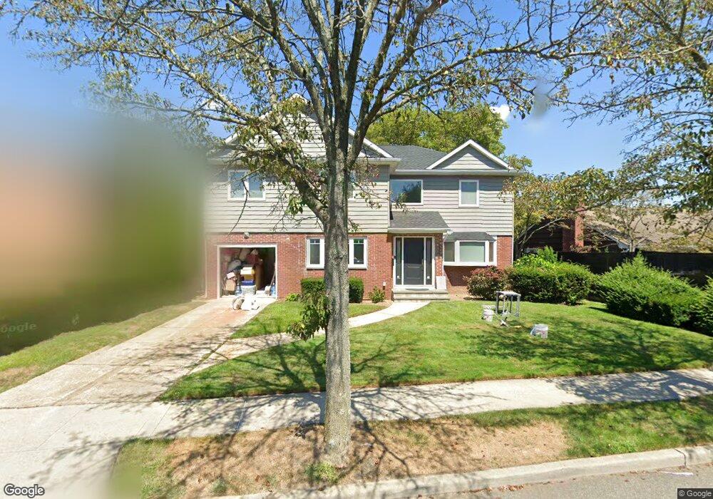 254 Pacific Ave, Lawrence, NY 11559 - photo 1