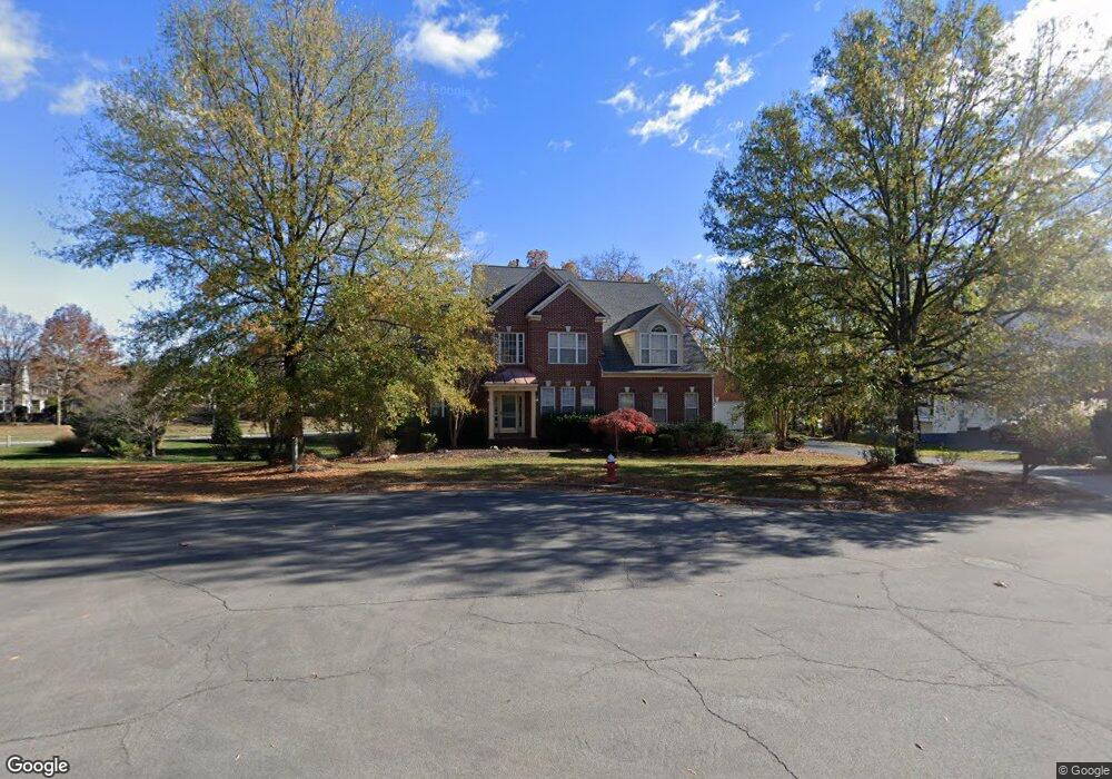 21569 Glebe View Dr, Broadlands, VA 20148 - photo 1