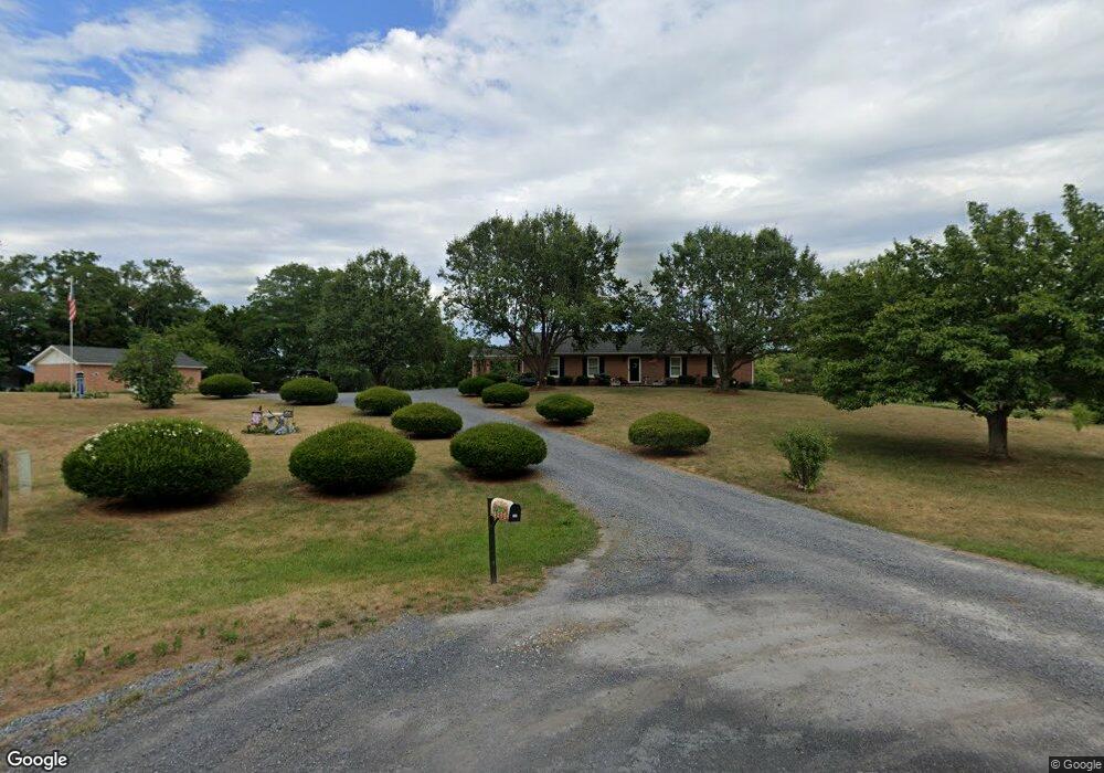 246 Sunflower Ln, Strasburg, VA 22657 - photo 1