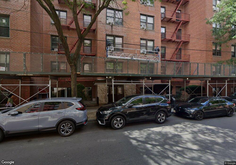 4230 Hampton St, Flushing, NY 11373 - photo 1