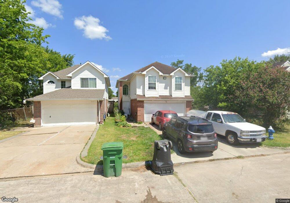 9251 Kingsflower Cir, Houston, TX 77075 - photo 1