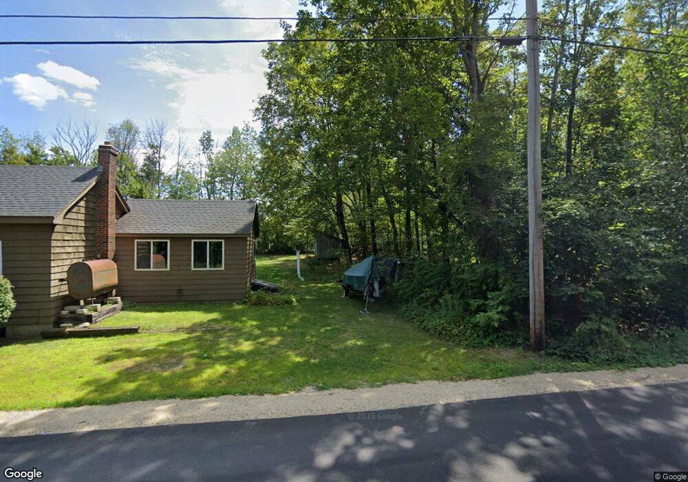 8 Range Rd E, Limerick, ME 04048 - photo 1