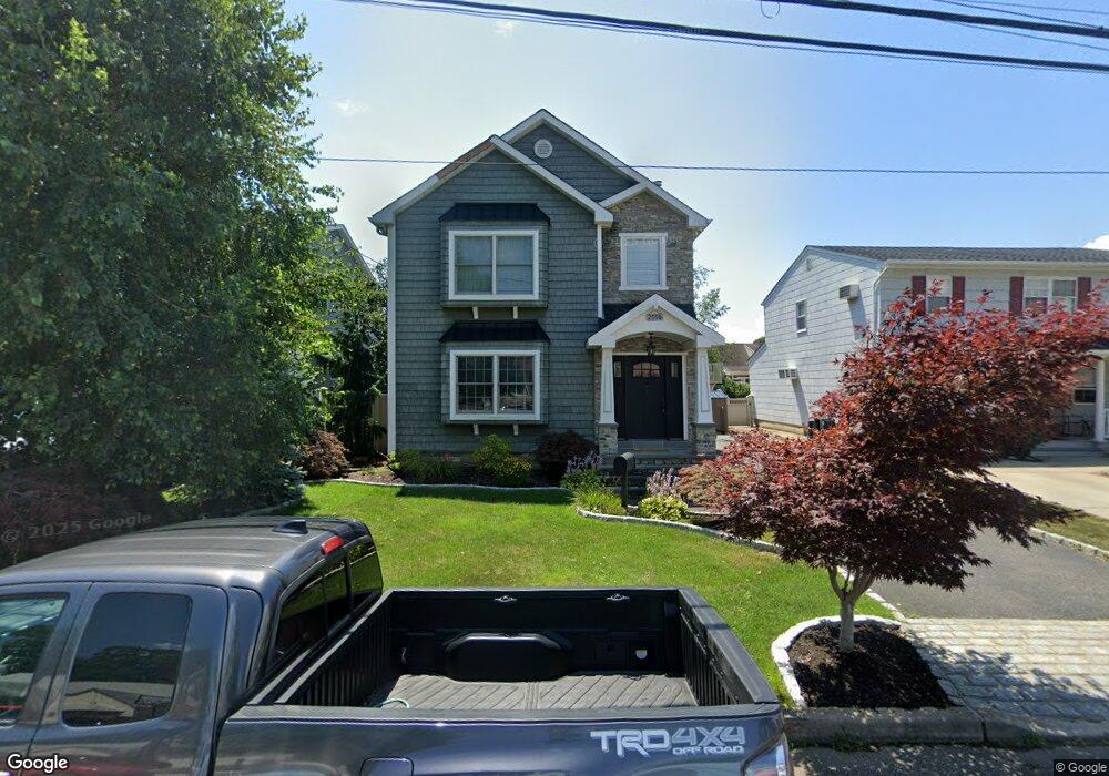 2016 Charles St, Bellmore, NY 11710 - photo 1